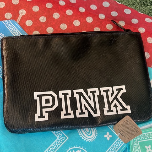 NWT PINK BUNDLE , BADANA , PINK DOG TRINKET DISH , & PINK MAKE UP BAG -ZIP UP - Picture 3 of 5